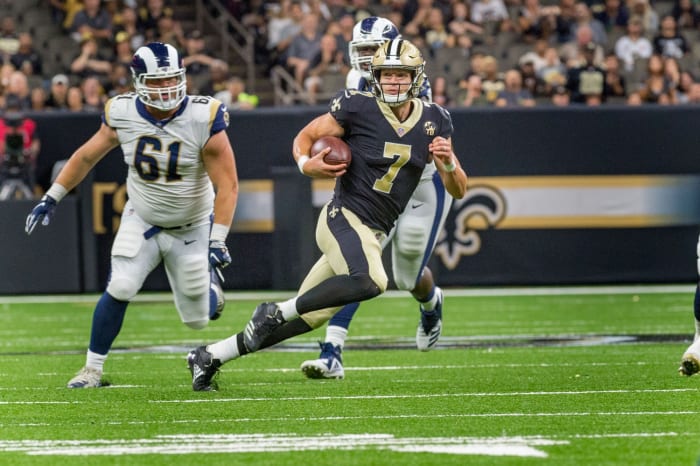 Saints quarterback Taysom Hill runs the ball against the Los Angeles Rams on Thursday, Aug. 30, 2018. © SCOTT CLAUSE/USA TODAY Network
